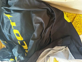 Used Scott RC Endurance Short-sleeve Men's Jersey bike — image 9 of 9