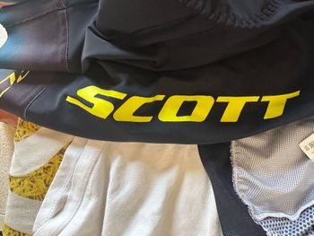 Used Scott RC Endurance Short-sleeve Men's Jersey bike — image 7 of 9