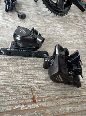 Used Shimano Dura-Ace R9200 12-speed Di2 Groupset 2024 bike — image 10 of 16