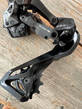 Used Shimano Dura-Ace R9200 12-speed Di2 Groupset 2024 bike — image 4 of 16