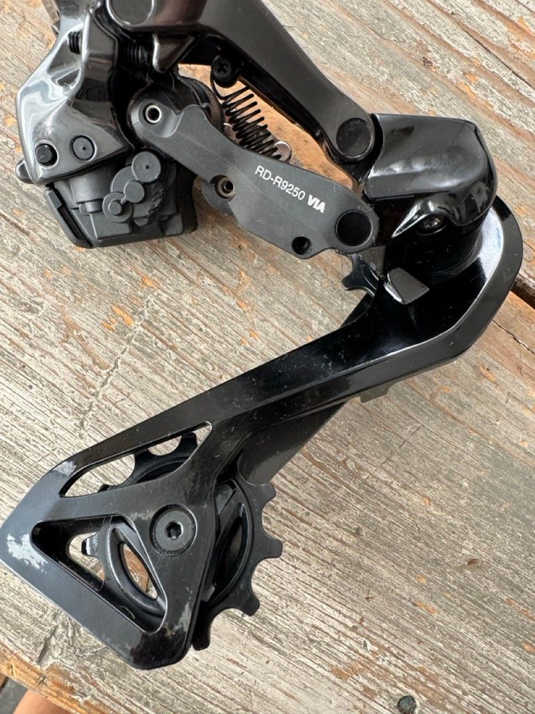 Used Shimano Dura-Ace R9200 12-speed Di2 Groupset 2024 bike — image 4 of 16