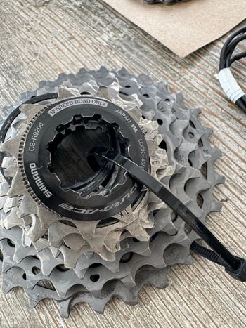 Used Shimano Dura-Ace R9200 12-speed Di2 Groupset 2024 bike — image 6 of 16