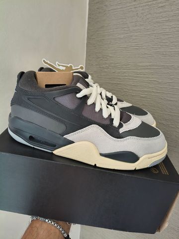 Używany Nike Jordan 4 RM TG 39 Grigio donna Cycling Shoes