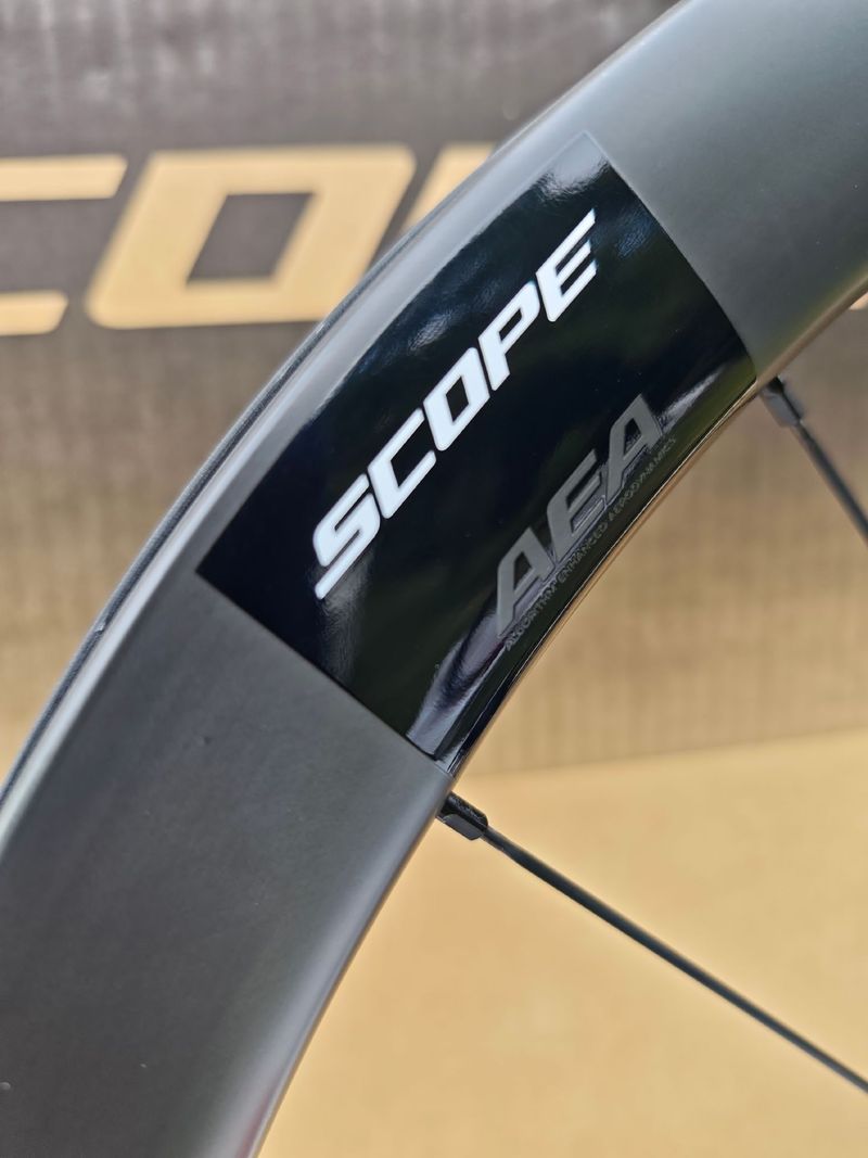 Used Scope R4 Disc 45mm XDR bike — image 7 of 10