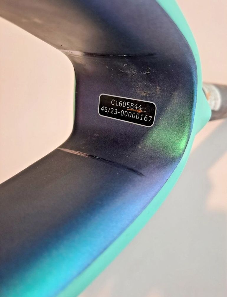 Used Bianchi Oltre Race Aero Carbon Fork bike — image 5 of 5