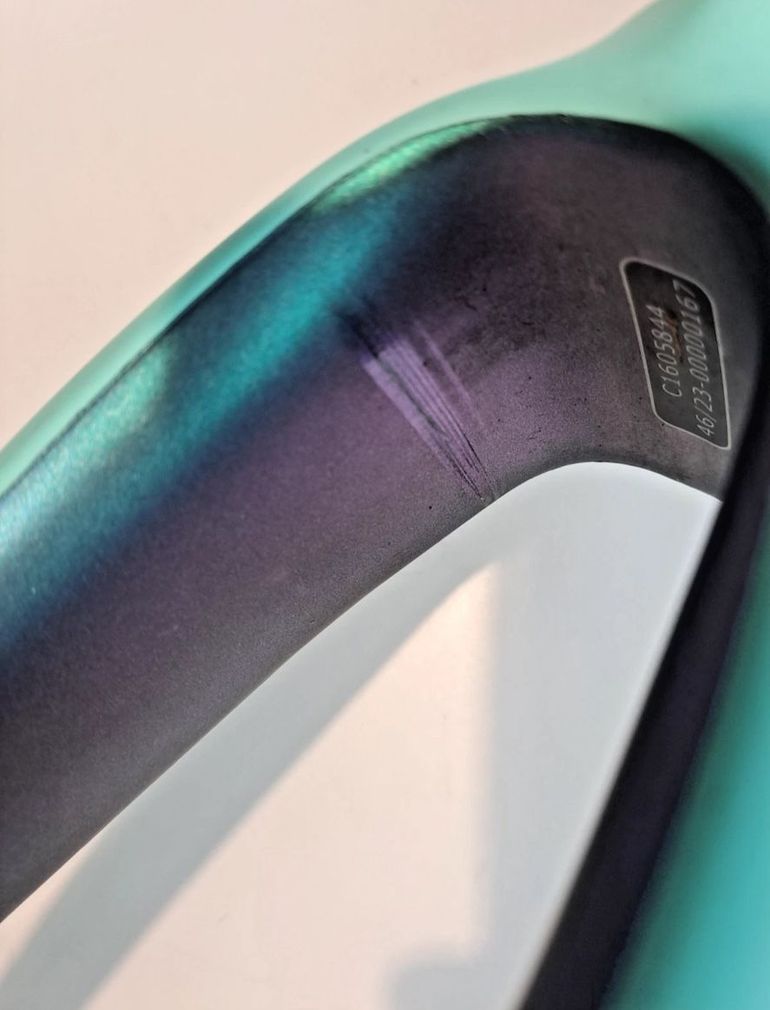 Used Bianchi Oltre Race Aero Carbon Fork bike — image 4 of 5