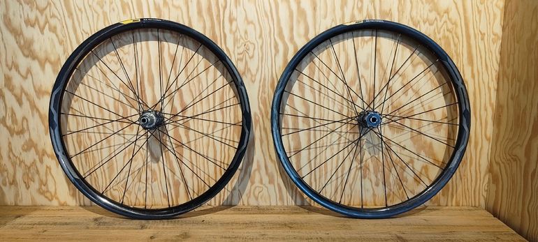 Used Mavic XA Pro Carbon Wheelset 29" Boost 2017 bike — image 1 of 6