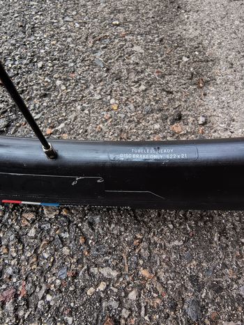 Used Bontrager Paradigm SL Centerlock Disc Wheelset 2021 bike — image 8 of 9