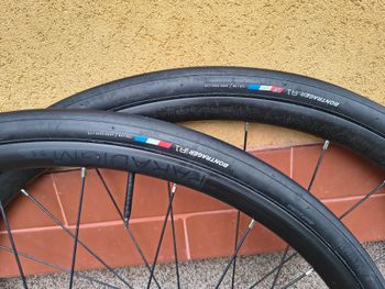 Used Bontrager Paradigm SL Centerlock Disc Wheelset 2021 bike — image 4 of 9