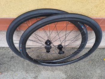 Used Bontrager Paradigm SL Centerlock Disc Wheelset 2021 bike — image 2 of 9