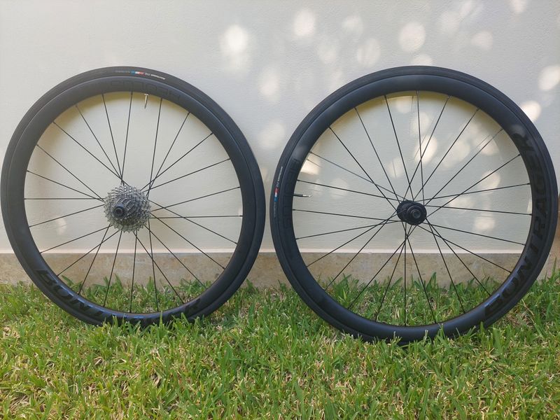 Gebrauchtes Bontrager Aeolus Elite 35 Wheelset Shimano DB Wheels
