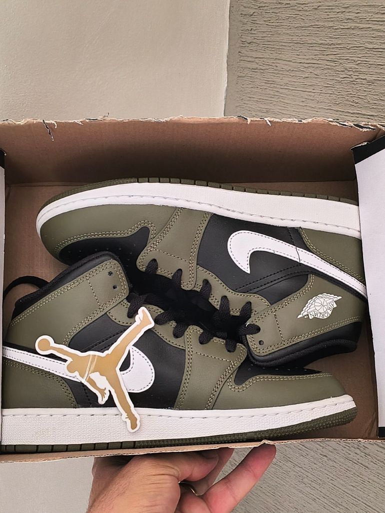 Used Nike Jordan 1 Mid Verde Oliva/Nero Tg 39 bike — image 7 of 8
