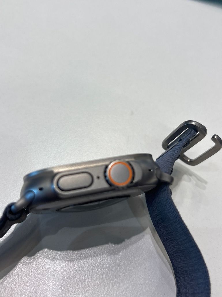 Used apple Watch Ultra 2 2024 bike — image 4 of 4