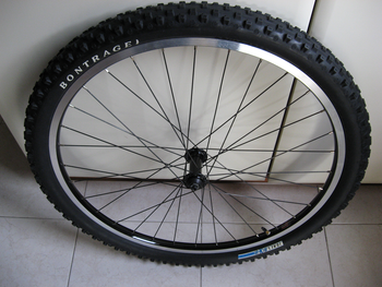 Gebrauchtes Bontrager Maveric 26" V-Brake Wheelset bike — Bild 4 von 7