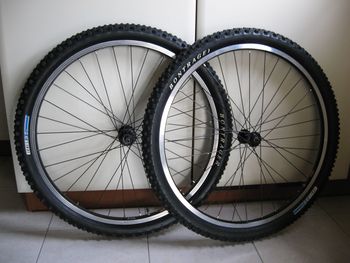 Gebrauchtes Bontrager Maveric 26" V-Brake Wheelset bike