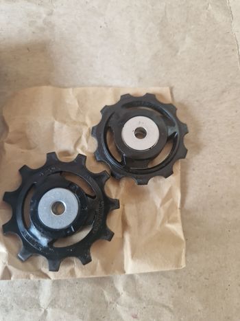 Used Shimano Ultegra 11-speed r8000/8050 SS cage 2024 bike — image 9 of 9