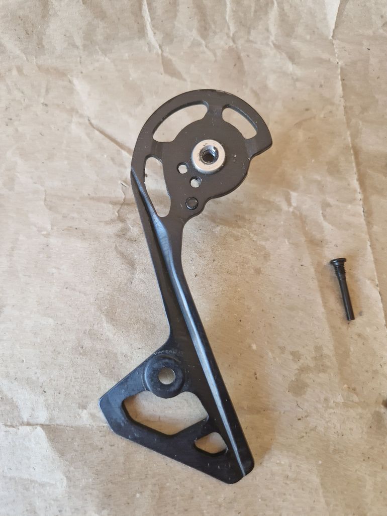 Used Shimano Ultegra 11-speed r8000/8050 SS cage 2024 bike — image 4 of 7