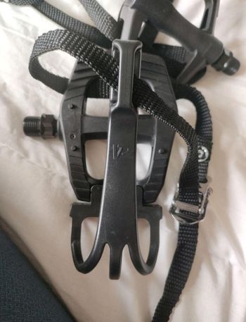 Used Vp Components VP-335T Pedal with Toe Clips & Straps bike — image 2 of 3