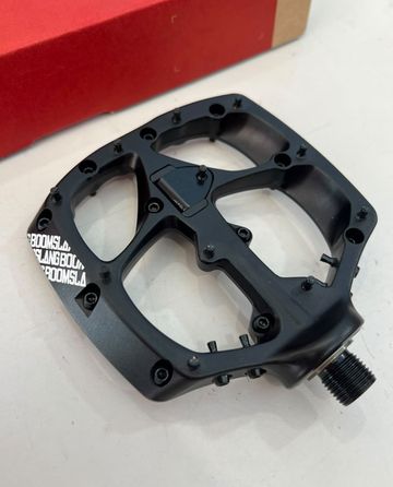 Specialized Boomslang Platform Pedals Drivetrain & Pedals d'occasion