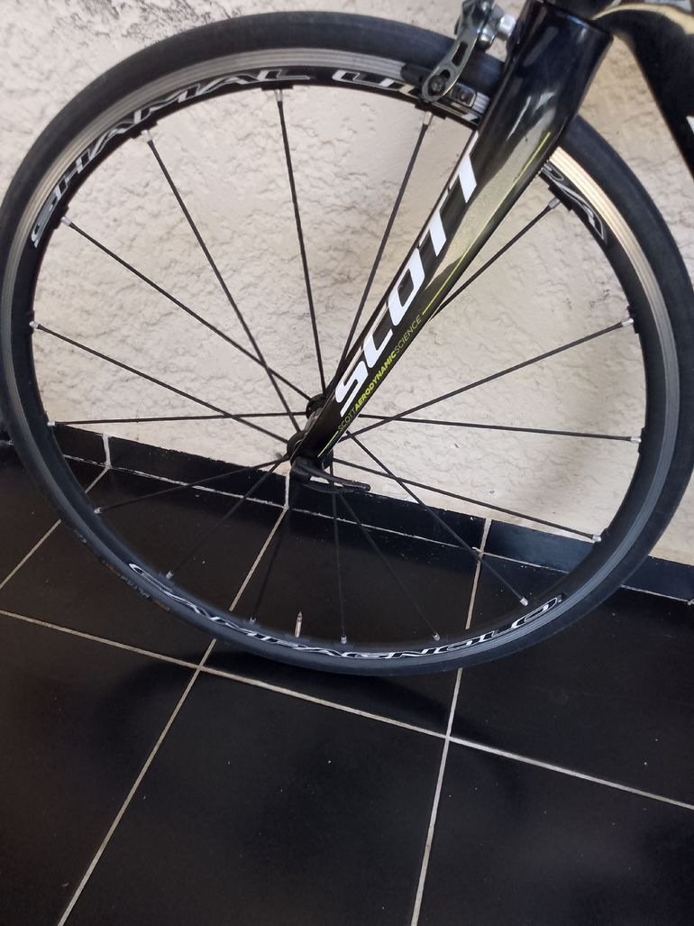 Used Campagnolo Shamal Ultra C17 Wheelset 2018 bike — image 2 of 4