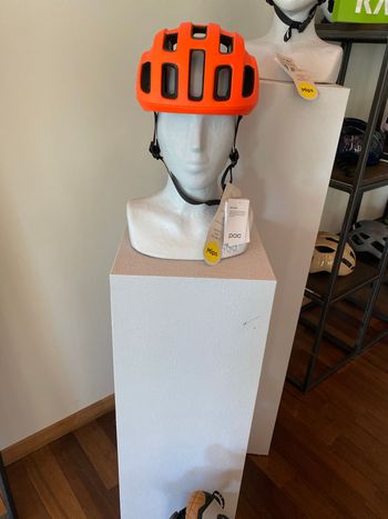 Used POC Ventral Air MIPS Fluorescent Orange Matt 2026 bike