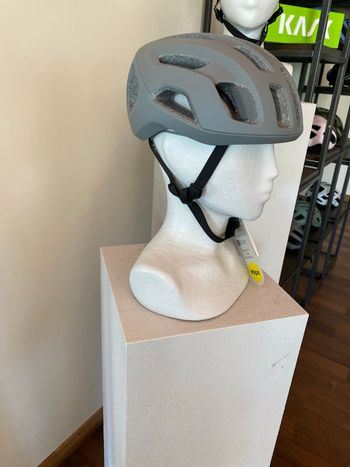 Used POC Ventral Air MIPS Granite Grey Matt Taglia M 2026 bike — image 3 of 3