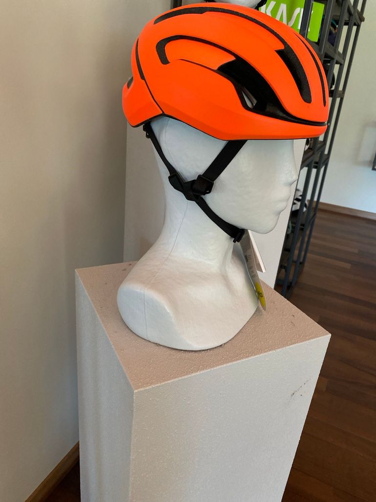 Used POC Omne Air MIPS Fluorescent Orange Matt Helmet 2026 bike — image 4 of 4