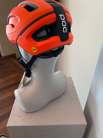 Used POC Omne Air MIPS Fluorescent Orange Matt Helmet 2026 bike — image 3 of 4