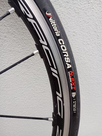 Used Fulcrum 0 Ceramica 2018 bike — image 8 of 10
