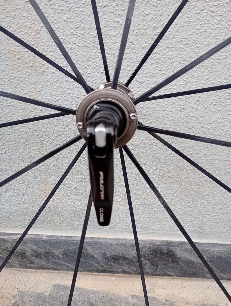 Used Fulcrum 0 Ceramica 2018 bike — image 4 of 10