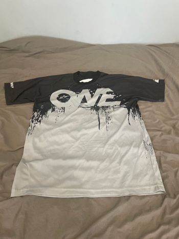 Used One Industries T-shirt bike