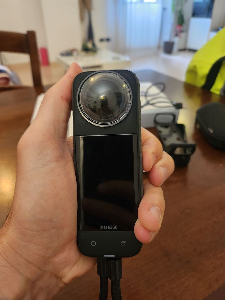 Used Insta360 X4 Air 8K 360 Camera 2026 bike — image 3 of 9