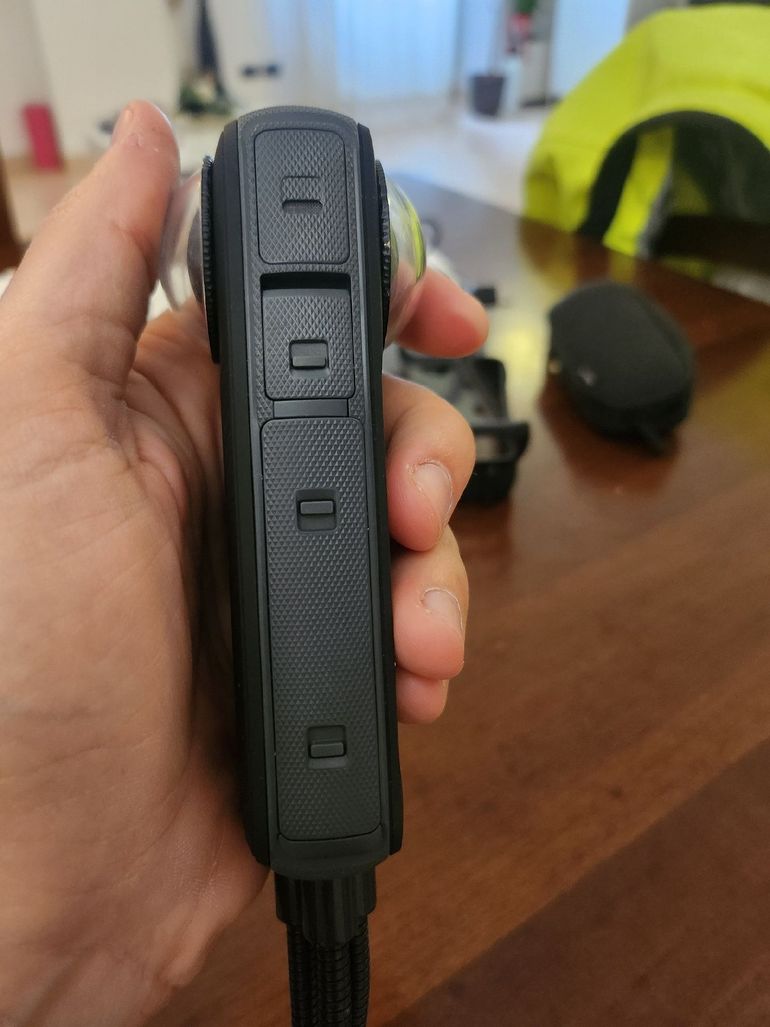 Used Insta360 X4 Air 8K 360 Camera 2026 bike — image 5 of 9