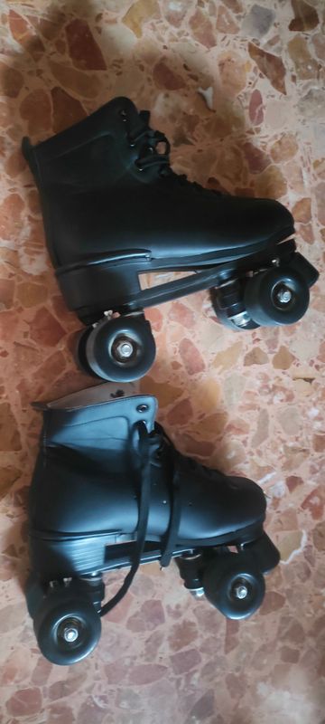 Used Amazon Pattini a rotelle 2022 bike — image 2 of 8