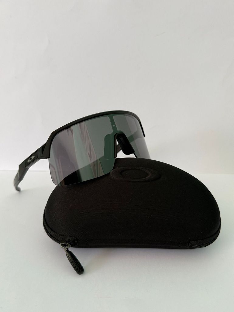 Used Oakley Sutro Lite bike — image 6 of 13