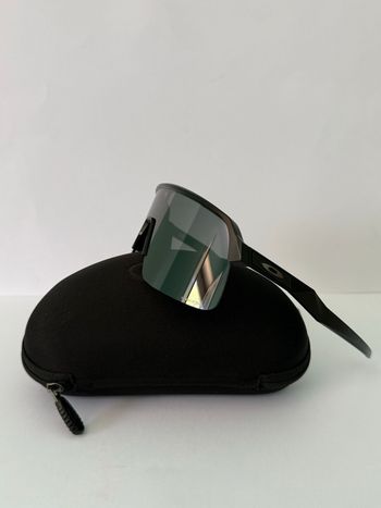 Used Oakley Sutro Lite bike — image 8 of 13