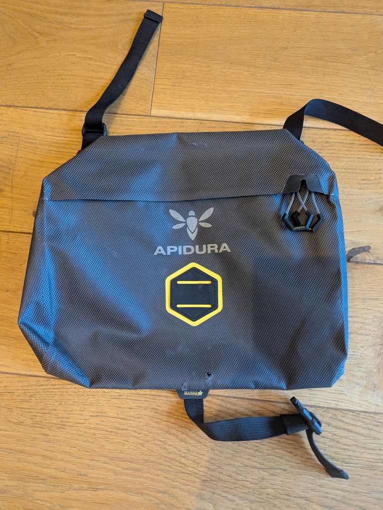 Used Apidura Expedition Handlebarbags bike — image 3 of 5