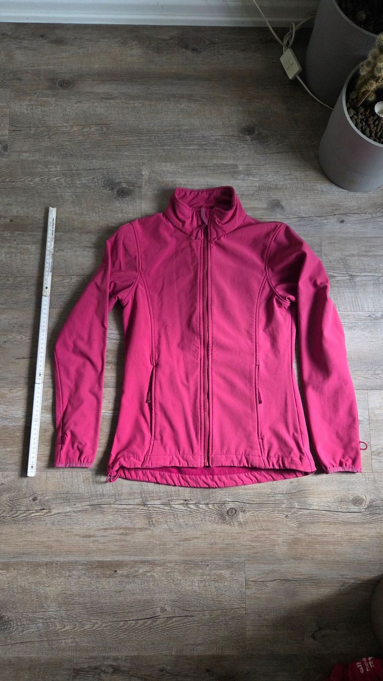 Used mountain warehouse Hiking Fleece Jacket Size S bike — image 3 of 3