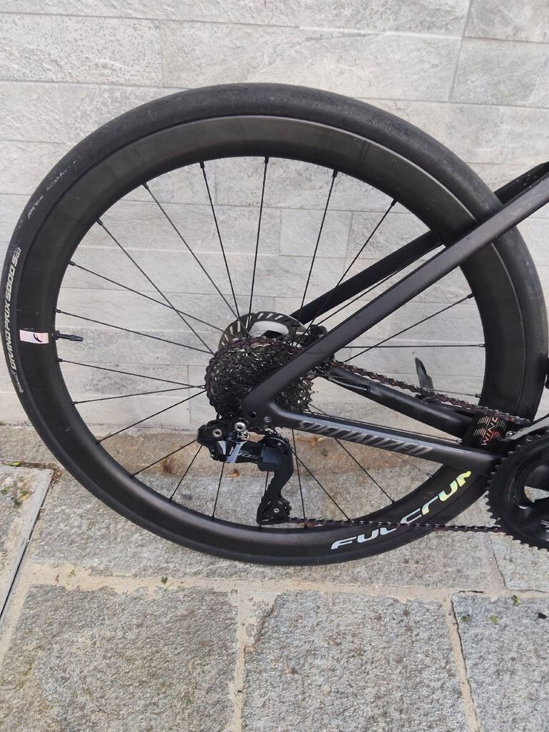 Used Fulcrum Wind 42 Carbon Disc Brake Wheelset 2024 bike — image 1 of 2