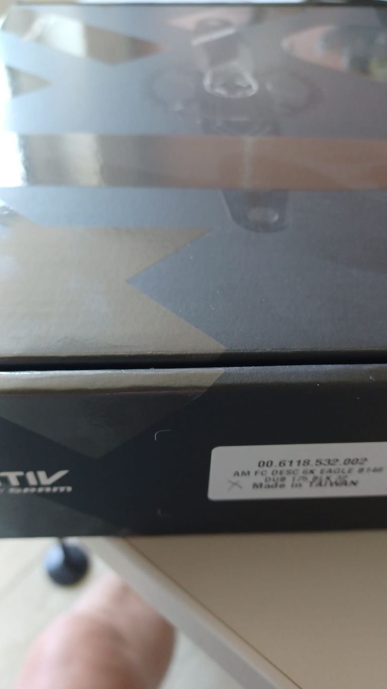 Used Truvativ Guarnitura Descendant Carbon Eagle DUB 2023 bike — image 2 of 3