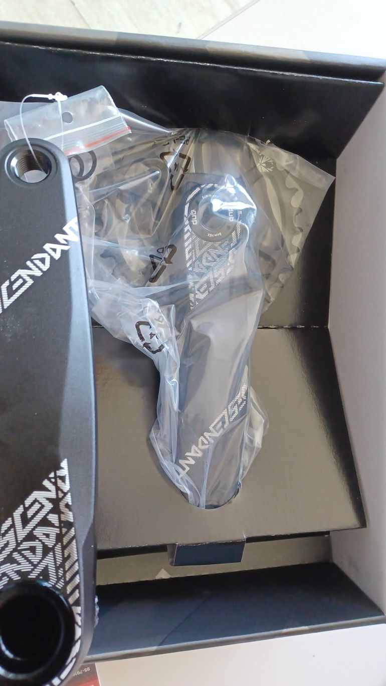 Used Truvativ Guarnitura Descendant Carbon Eagle DUB 2023 bike — image 1 of 3
