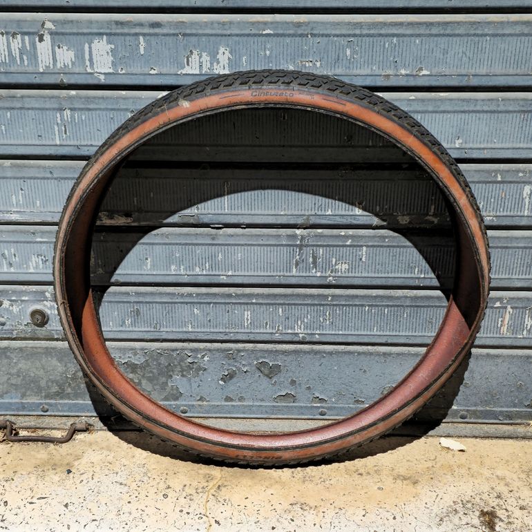 Used Pirelli Cinturato Gravel M 700c x mm 45 bike — image 3 of 3