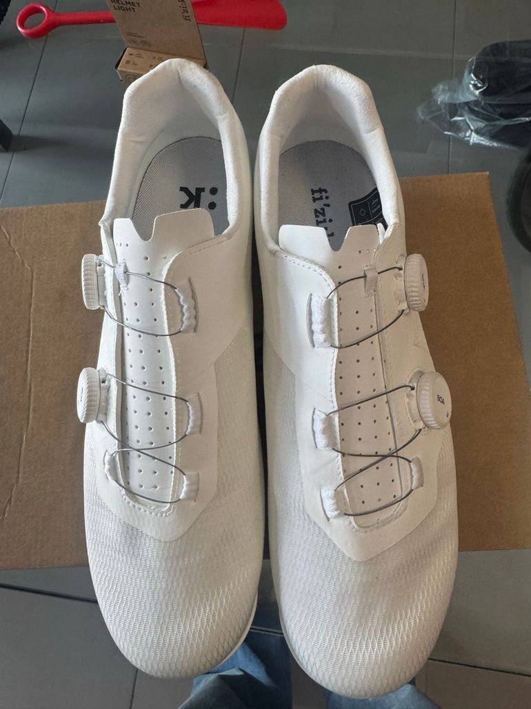 Used Fizik Lyra Road Cycling Shoes 2026 bike — image 2 of 3