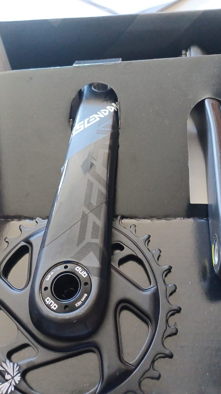 Used Truvativ Guarnitura Descendant Carbon Eagle DUB 2023 bike — image 1 of 2