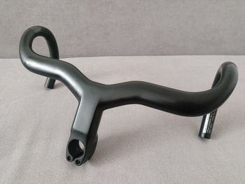 Used Syncros Creston iC SL Cockpit + mount 2025 bike