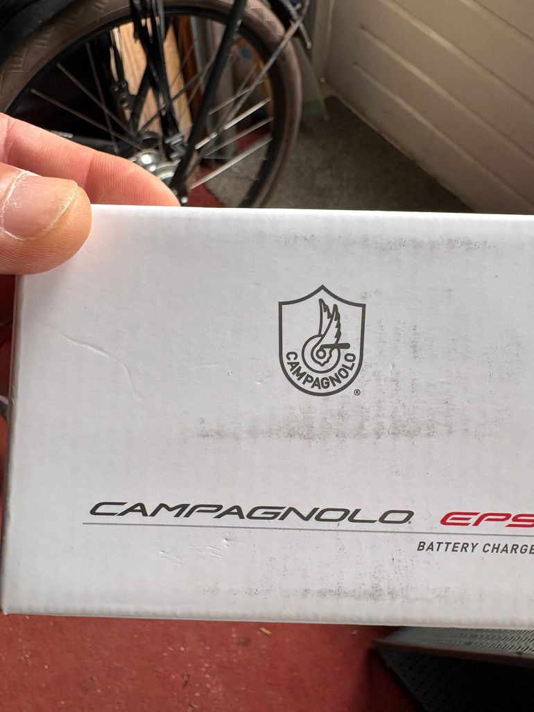 Used Campagnolo EPS V2/V3/V4 Battery Charger bike — image 1 of 3