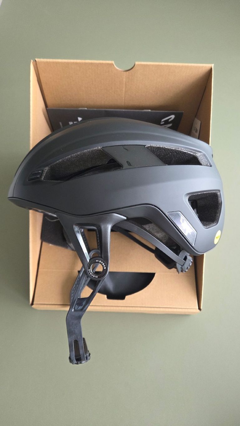 Used Canyon Disruptr CFR Helmet 2026 bike — image 1 of 7
