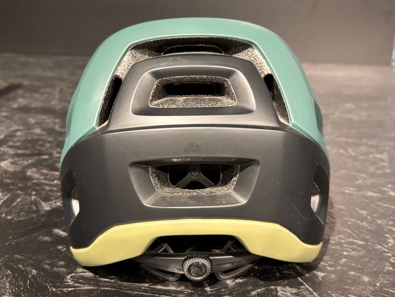 Used MET Roam Helmet bike — image 3 of 3
