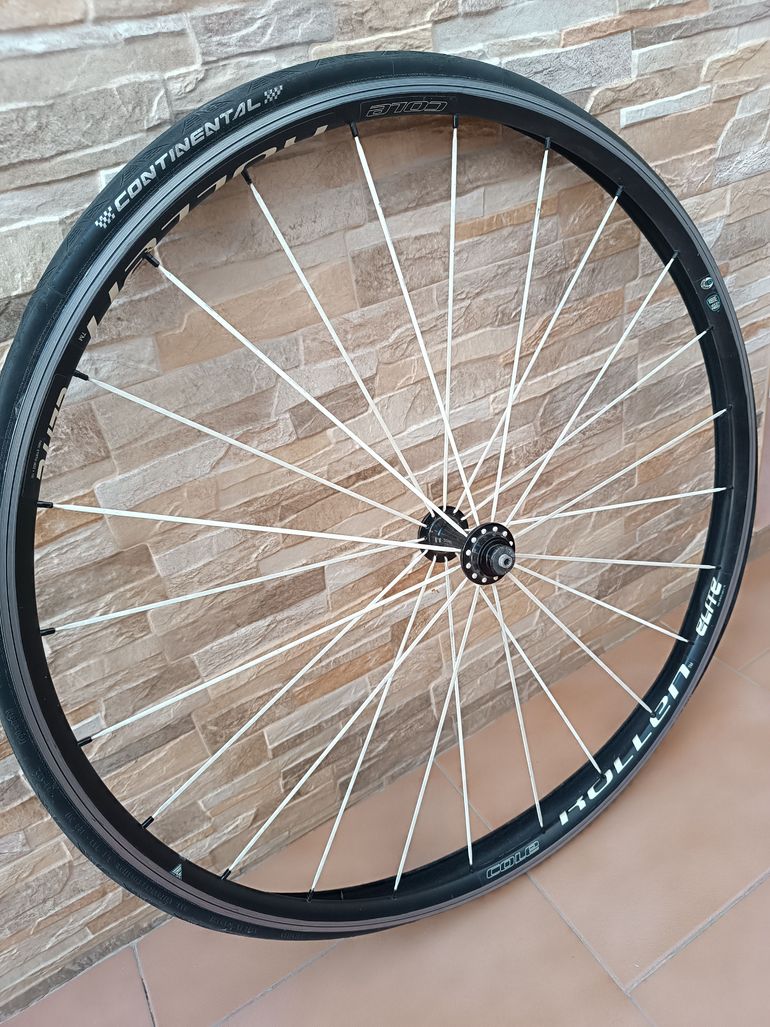 Used Cole role elite Rolen Elite Front Wheel 2011 bike — image 3 of 6