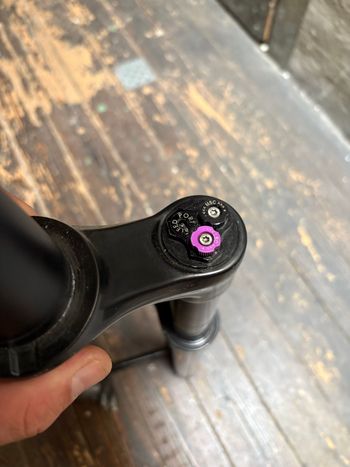 Used RockShox Revelation Suspension Fork 2021 bike — image 3 of 6